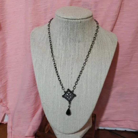 Patricia Locke Silver Tone Necklace With Dangle Pendant Swarovski Crystal